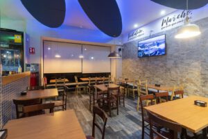 La Bahía: interior del bar en Valladolid, fotografía para redes sociales y web